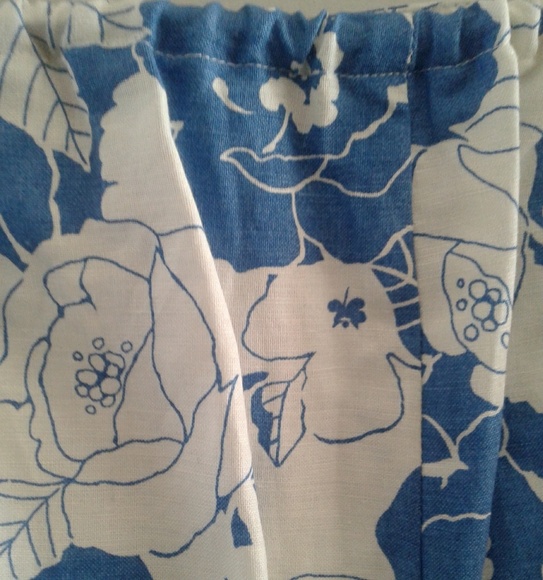 Lane Bryant Blue/White Floral skirt sz.22/24 NWT - Picture 4 of 7